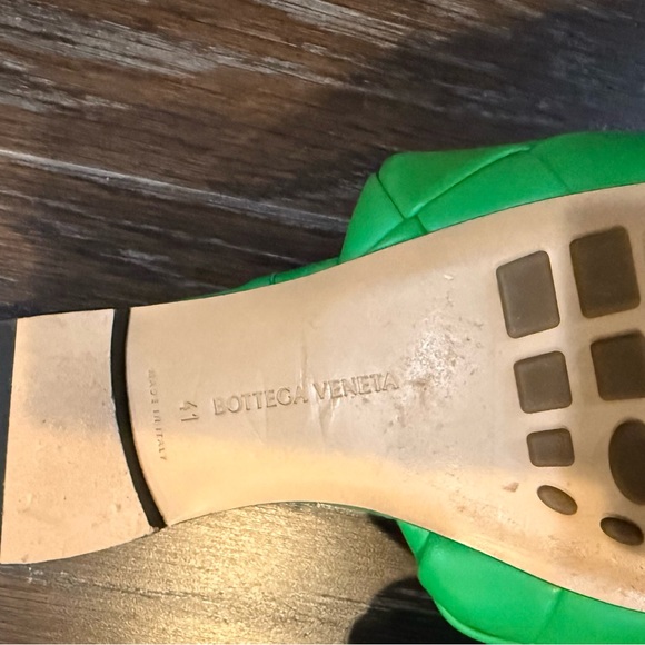 Bottega Veneta Lido Sandals in Green (Grass) - Picture 6 of 12